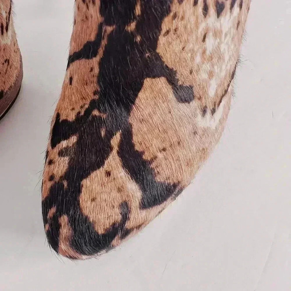 Vince Camuto Leopard Print Leather Fur Calf Hair Stiletto Booties Size 8 - Picture 4 of 10